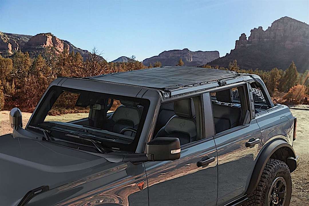 d3452421-11_1.jpg Bestop 52421-11 Sun Safari Bikini Series Black mesh - Image 1